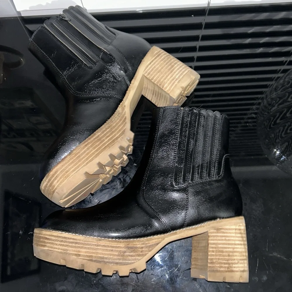 OASIS SOCIETY Aubrey - Platform Paneled Boots